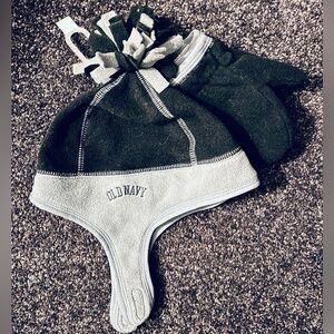 “Old Navy” Toddlers Black & Grey Toque & Mittens Set - New! 😊